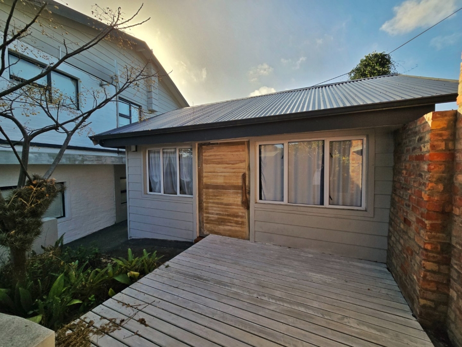 7 Bedroom Property for Sale in Kingfisher Creek Western Cape